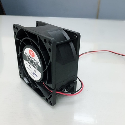 ボール ベアリングまたはスリーブ軸受けPBTの自動車車の冷却ファン0.24A